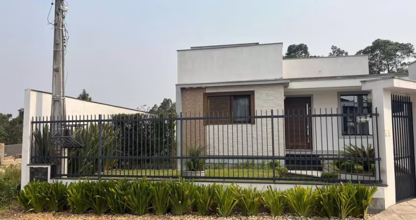 Casa para Venda em Criciúma, Santo Antônio, 3 dormitórios, 2 suítes, 4 banheiros, 3 vagas