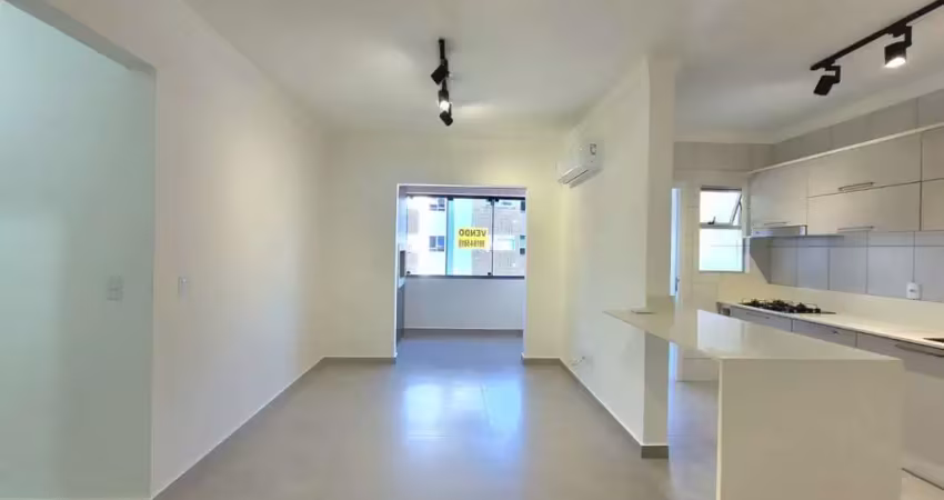 Apartamento para venda em criciúma, centro, 2 dormitórios, 1 banheiro, 1 vaga