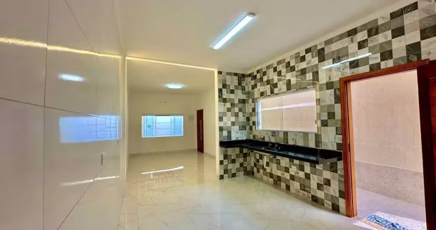 Casa com 2 quartos à venda na Rua Maria Beltrame Borloni, 208, Vila Caiçara, Praia Grande