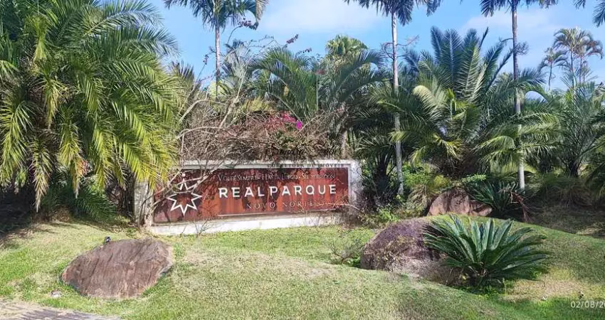 Terreno de 900m² à venda no norte da ilha !agende sua visita e apaixone-se!