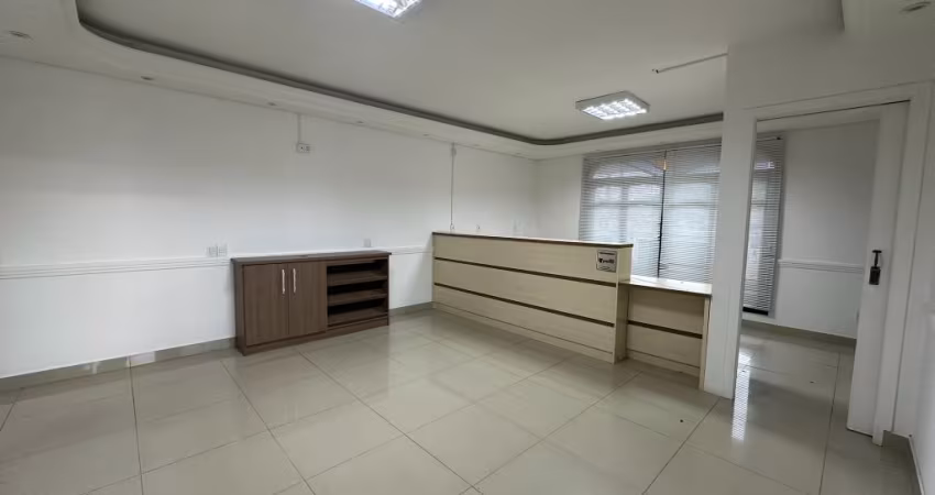 Sala Comercial Perfeita para Clínicas Médicas ou Odontológicas no Bairro Aventureiro!