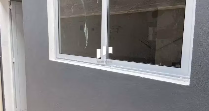 Sobrado de 2 dorm em condomínio em Praia Grande SP.