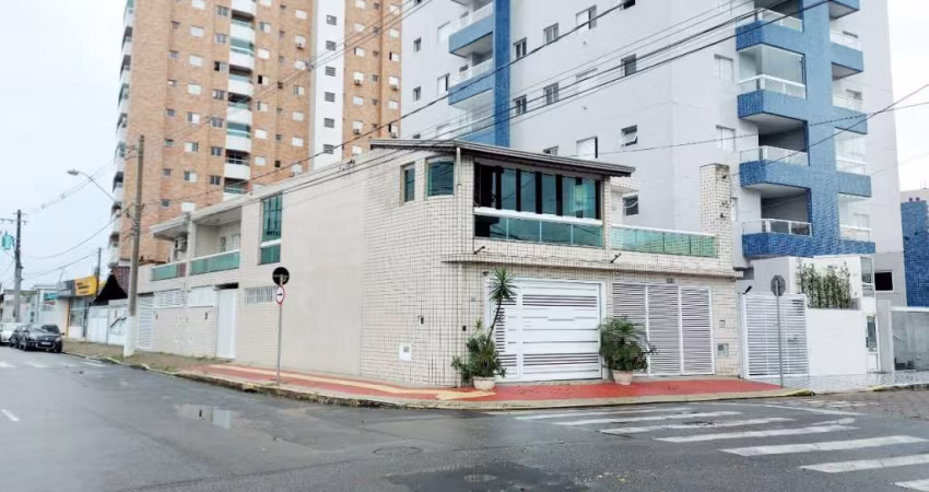 Sobrado na Guilhermina em Praia Grande Sp.