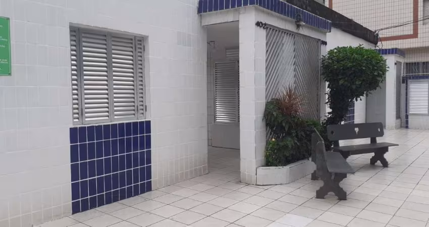 Kitnete térrea no Forte em Praia Grande SP