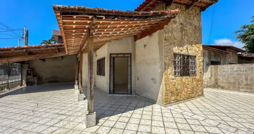 Casa semi isolada no canto do forte em praia grande sp