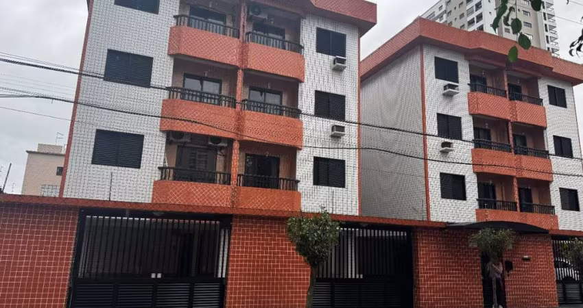 Imperdível oportunidade de adquirir um apartamento no Canto do Forte, Praia Grande-SP! 1 quarto, 1 sala, 1 banheiro, 1 vaga de garagem e 43m² de área.
