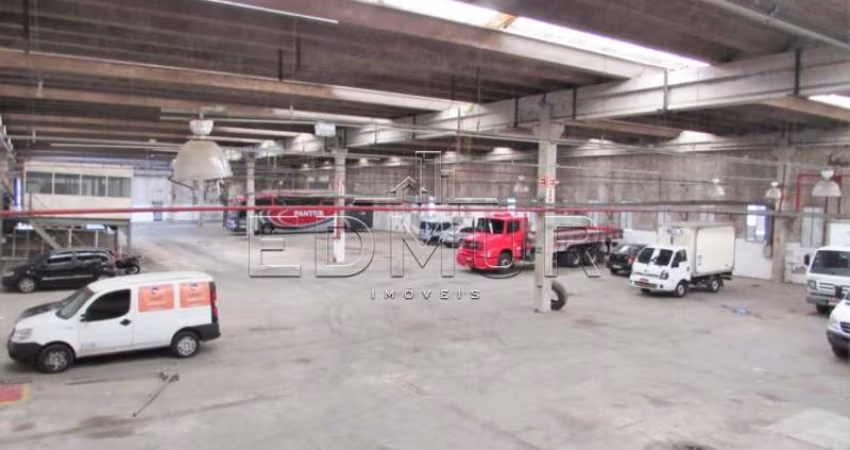 Barracão / Galpão / Depósito com 1 sala à venda na Vila Metalúrgica, Santo André 
