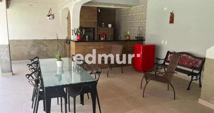 Casa com 4 quartos para alugar na Vila Bastos, Santo André 