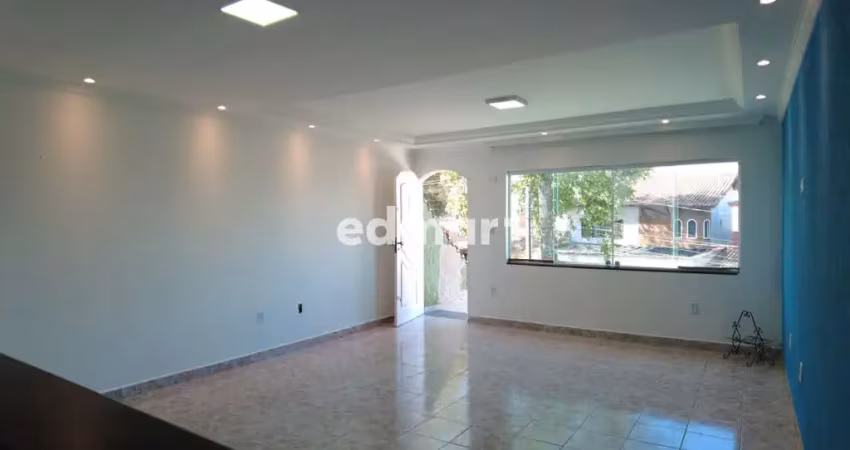 Casa com 3 quartos para alugar no Jardim do Estádio, Santo André 