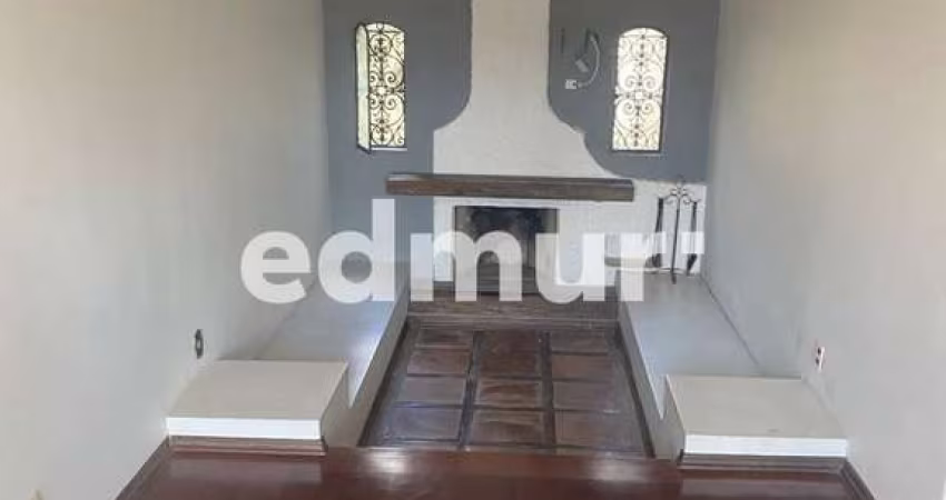Casa com 3 quartos para alugar no Cambuci, São Paulo 