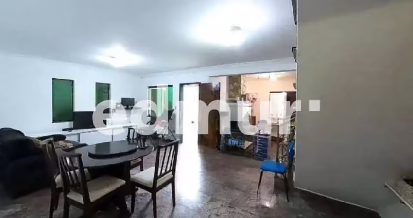 Casa com 5 quartos à venda na Vila Curuçá, Santo André 