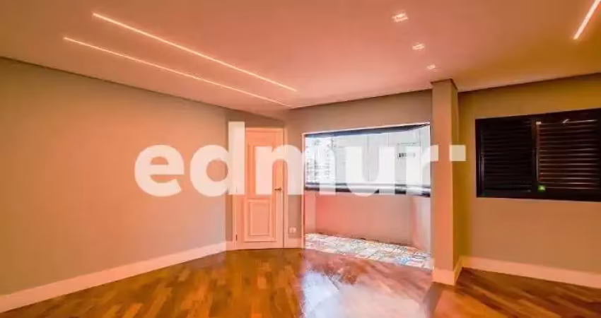 Apartamento com 3 quartos para alugar na Vila Gilda, Santo André 