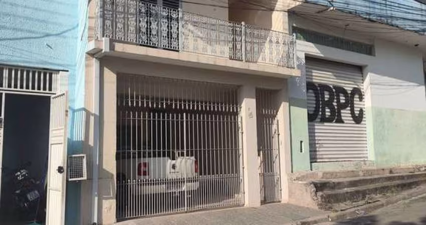 Casa de três dormitórios em Itapevi