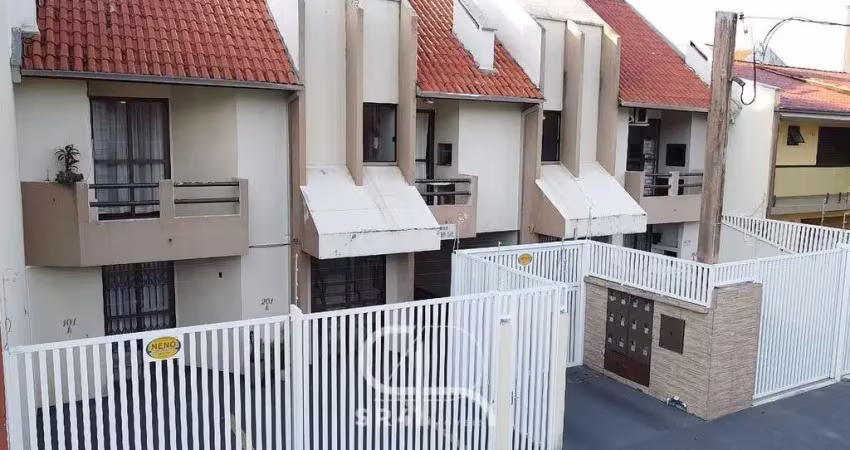Casa Mobiliada em Condomínio 3 Quartos em Caiobá