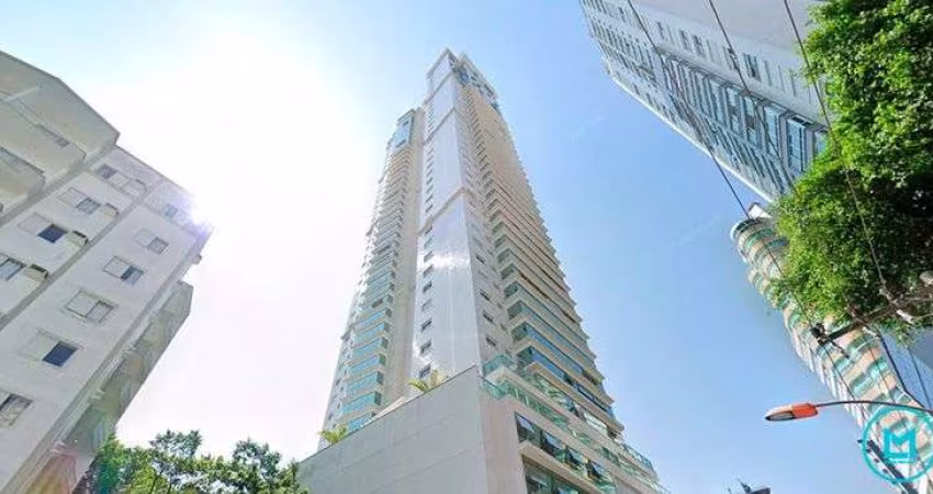 Apartamento com Vista Panorâmica, 3 Suítes e 2 Vagas a 1 Minuto da Praia em BC