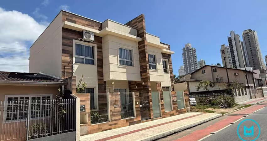 Casa sobrado com 3 dormitorios em Balneario Camboriu aceita permuta