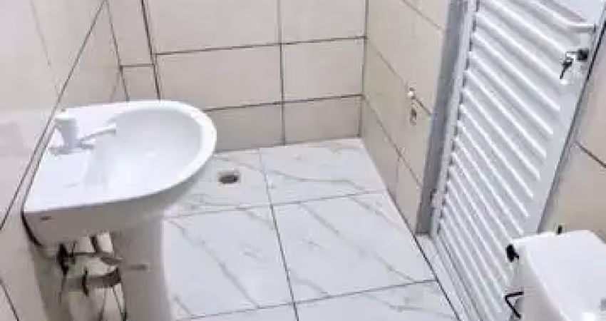 Kitnet com 1 quarto, 1 vaga privativa e bem localizado na vila real em bc