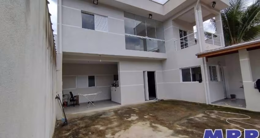 Casa com 3 dormitórios à venda em Ubatuba. Documentação ok
