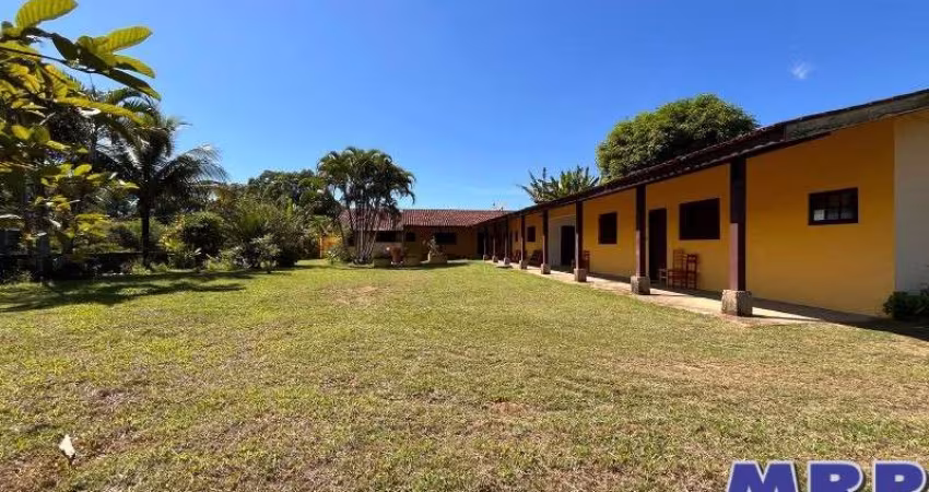 Área á venda em Maranduba, Ubatuba. Com 1.278m². Casa + terreno