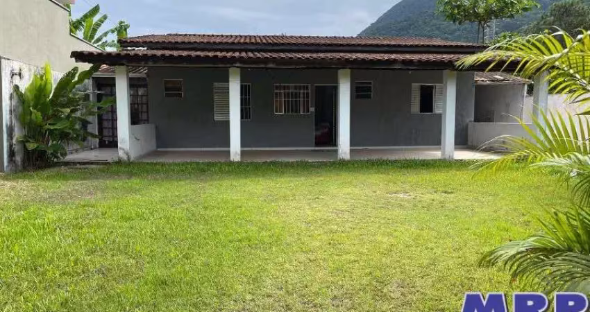 Casa á venda em ubatuba. praia da lagoinha. 2 dormitórios. aceita financiamento.