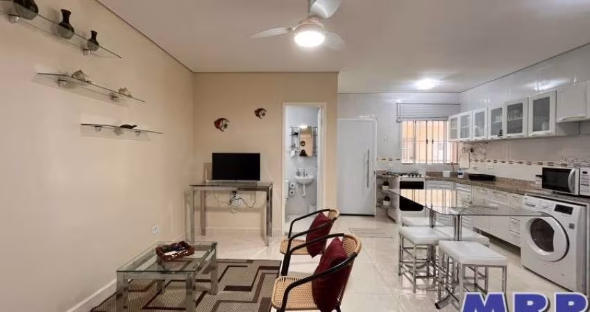 Apartamento à venda na Praia da Lagoinha em Ubatuba. A 300 metros da Praia. Com piscina.