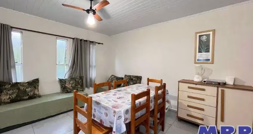 Casa à venda. praia do sapê em ubatuba. condomínio a 300 metros da praia.