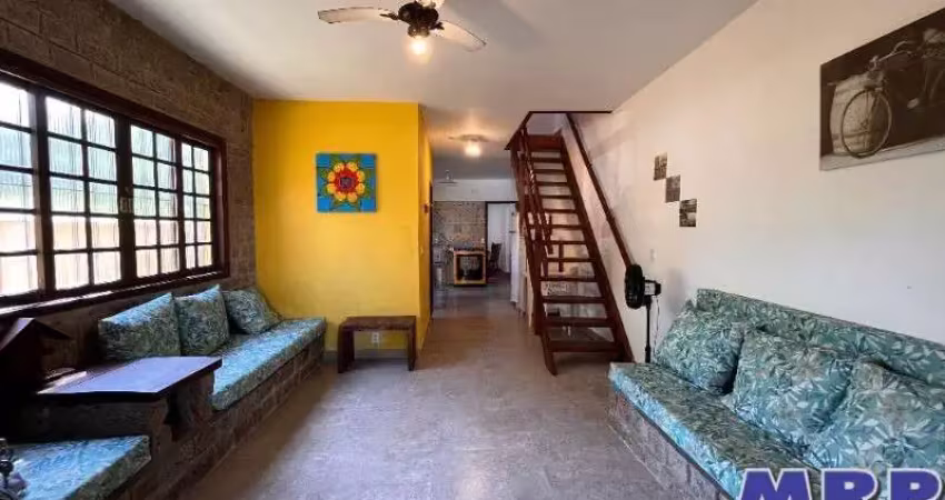 Casa em ubatuba, praia da lagoinha. a 150 metros da praia.