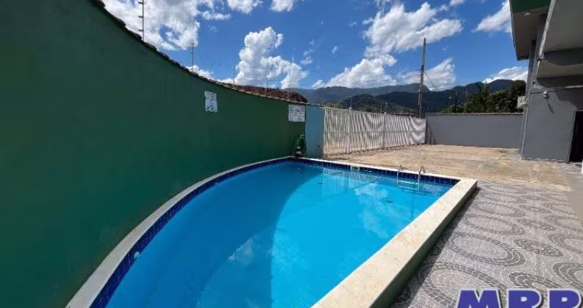 Apartamento em Ubatuba com 2 dormitórios a 800 metros da Praia de Maranduba.