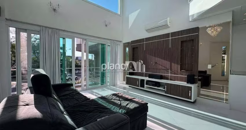 Casa em Condomínio Alphaville Gravataí à venda, com 350m², 4 quartos 4 suítes - São Vicente - Alphaville - Gravataí / RS por R$ 2.800.000,00