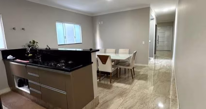 Casa em Jardim Novo Mundo  -  Várzea Paulista