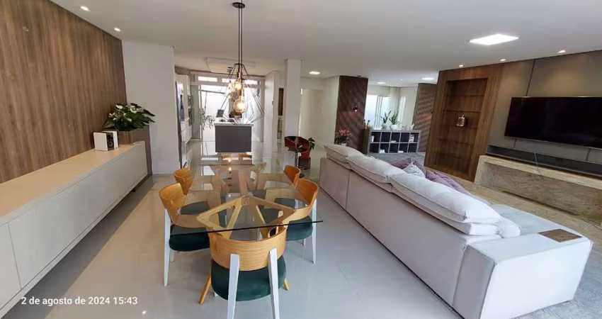 Casa em Vila Liberdade  -  Jundiaí