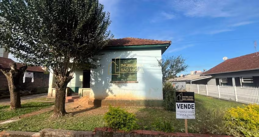 Terreno plano com 1.330m² à venda no Centro de Dois Irmãos/RS
