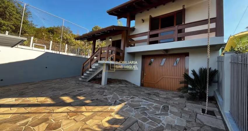 Casa em dois terrenos à venda no bairro Navegantes em Dois Irmãos/RS