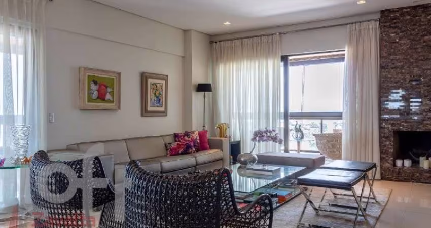 Apartamento à Venda em Chacara Klabin com 375m², 4 Quartos, 4 Suítes, 6 Vagas de Garagem