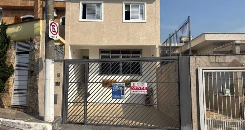 Casa à venda na Vila Paiva, com 4 quartos, 1 suíte, 2 vagas de garagem, 220m²