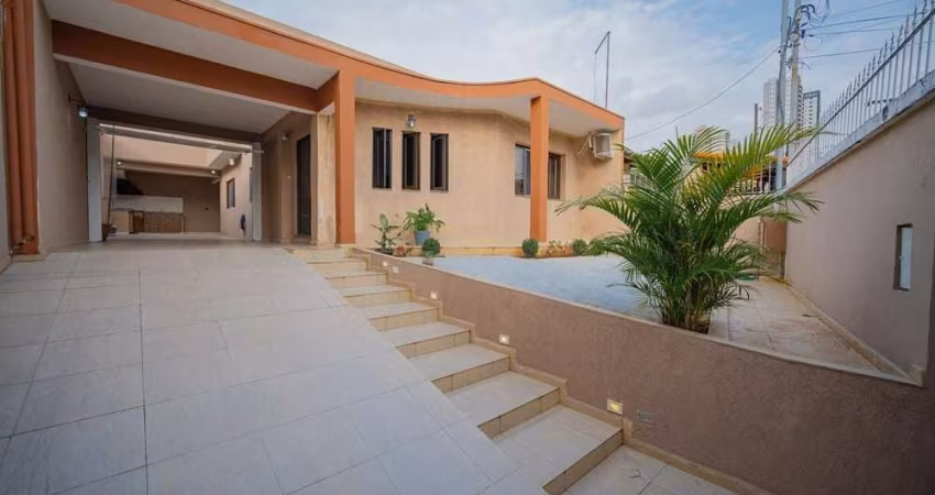 Casa com 4 quartos à venda na Rua Independência, 122, Centro, Osasco