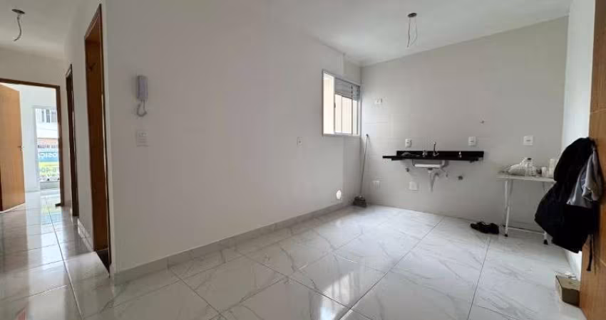 Apartamento à venda em São Paulo na Vila Guilherme: 2 quartos, 2 salas, 1 banheiro - 44,00 m² de área.