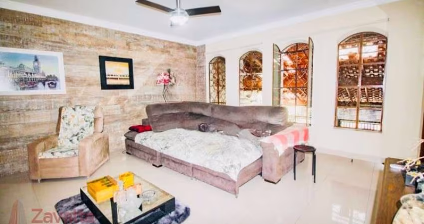 Imperdível oportunidade: Casa à venda em São Paulo-SP, Parada Inglesa, 3 quartos, 1 suíte, 1 sala, 4 banheiros, 3 vagas, 230m².