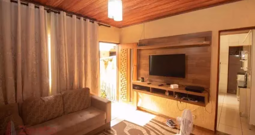 Imperdível casa à venda em são paulo-sp, jardim japão! 4 quartos, 1 suíte, 2 salas, 3 banheiros, 2 vagas de garagem, 270m².