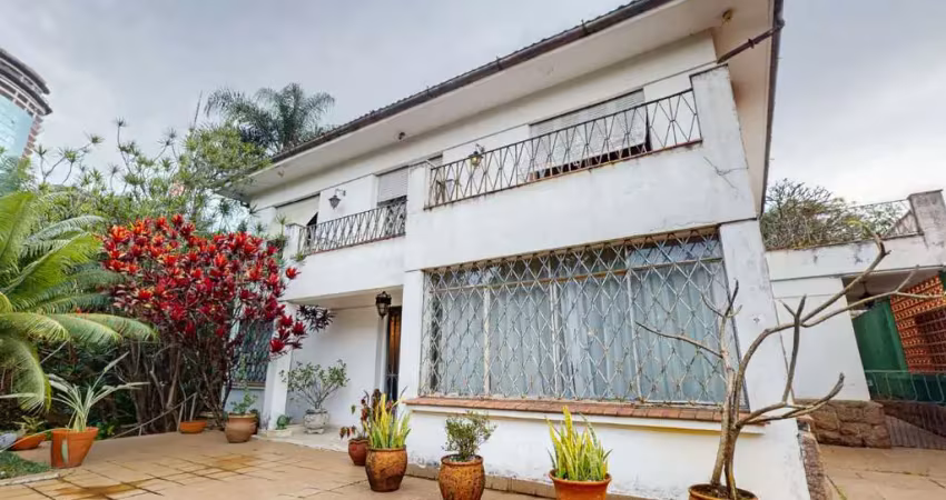 Casa com 3 quartos à venda na Praça Doutor Silas Botelho, 36, Sumaré, São Paulo