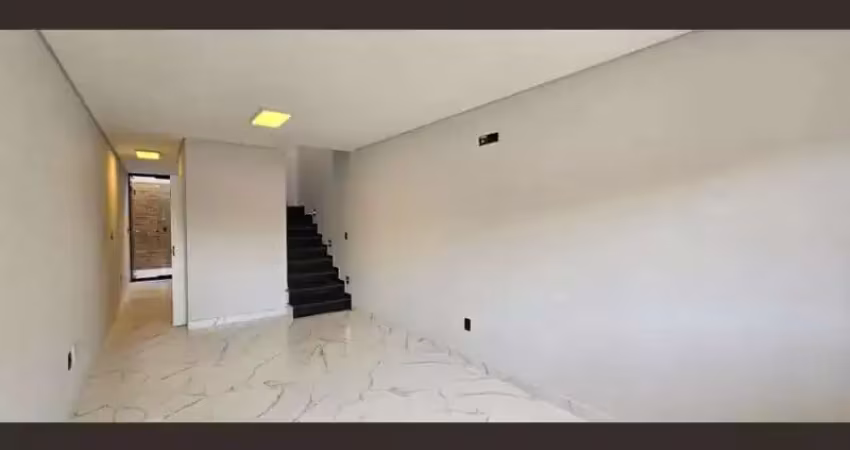 Casa à venda na vila dom pedro li com 130m², 3 quartos sendo 2 suítes e 1 vaga.