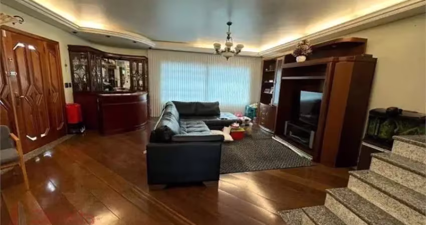 Casa à venda na vila nivi com 295m², 3 quartos e 4 vagas.