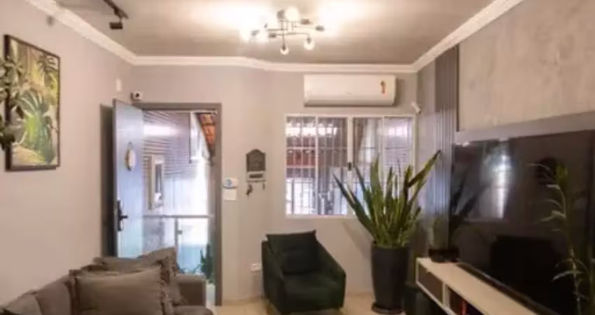 Casa à venda na vila maria alta com 136m², 3 quartos, 1 suíte e 2 vagas.
