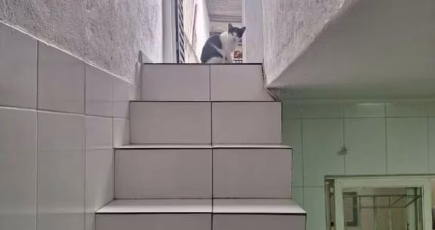 Sobrado 210m² Vila Aricanduva com Casas de fundo