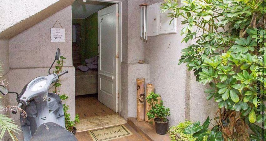 Casa à venda no Gonzaga em Santos