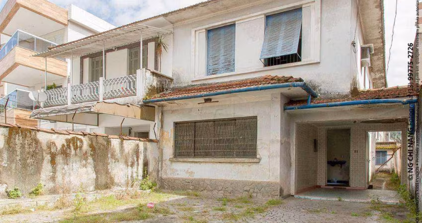Casa à venda no Campo Grande em Santos