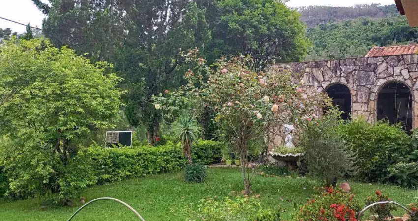 Casa com 2 quartos à venda no Centro, Monte Alegre do Sul 