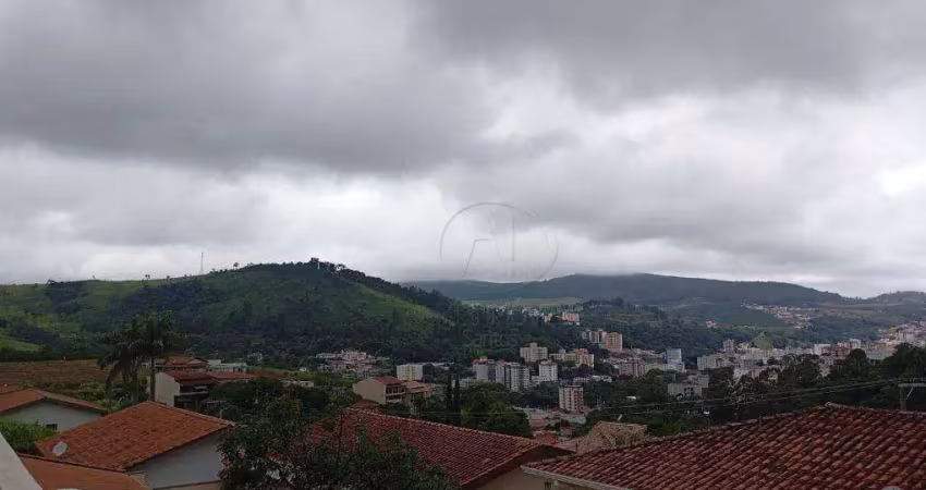 Casa  à venda- Palmeiras - Serra Negra/SP