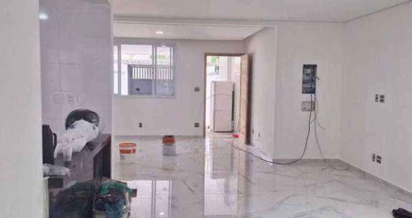 Casa com 3 dormitórios 3 suítes, 2 banheiros, 2 vagas de garagem, piscina e churrasqueira venda, 125m² por R$ 1.480.000 - Ponta da Praia - Santos/SP