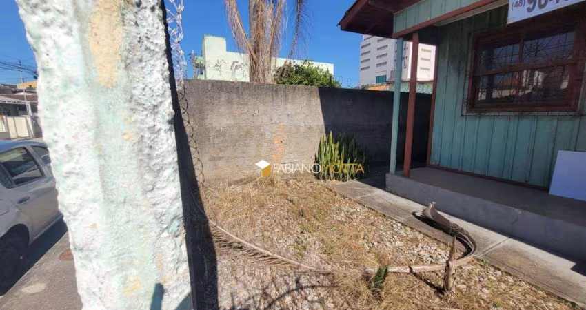 Terreno à venda, 250 m² por R$ 636.000,00 - Barreiros - São José/SC